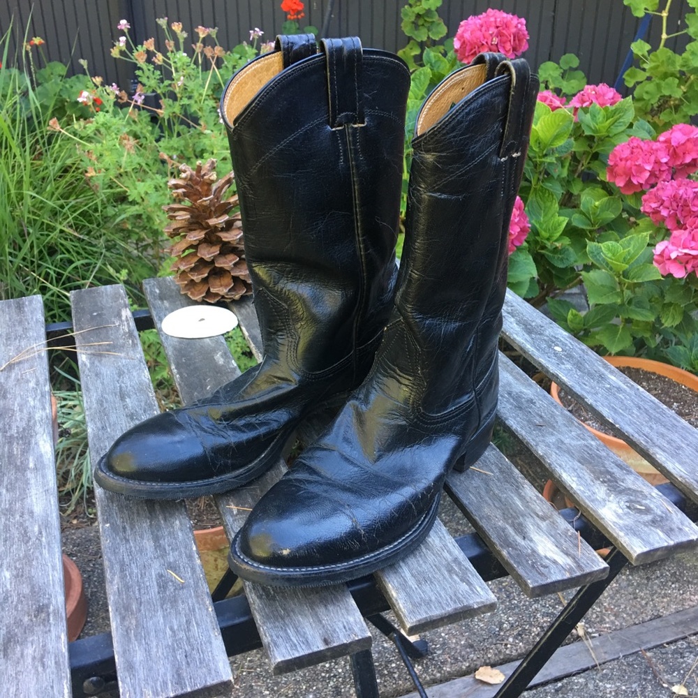 Authentic women’s Nocona cowboy boots .